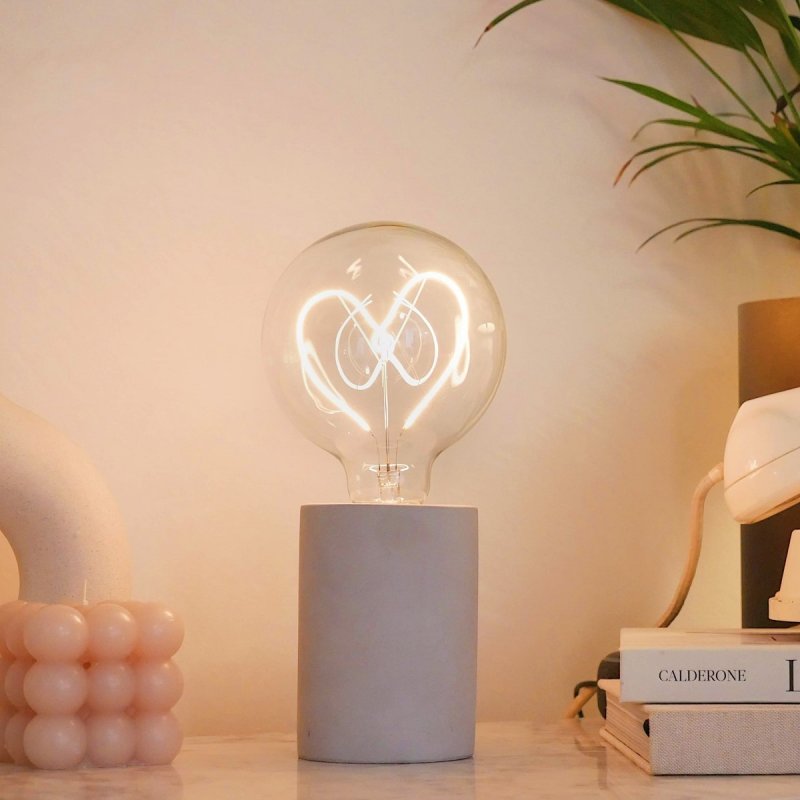 Steepletone CLEARANCE | Heart | LED Bulb
